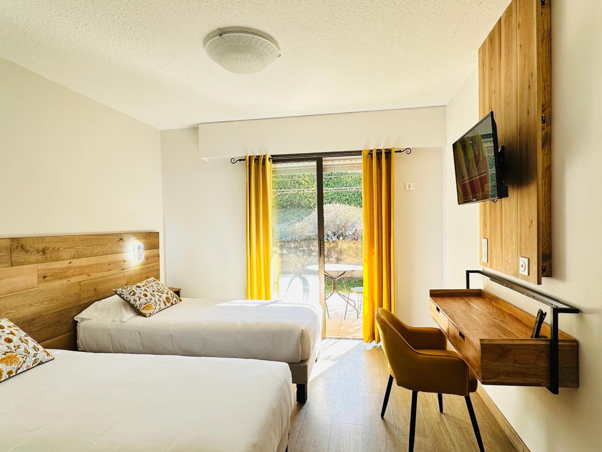 Hotel Le Colombier 무스티에생마리 외부 사진