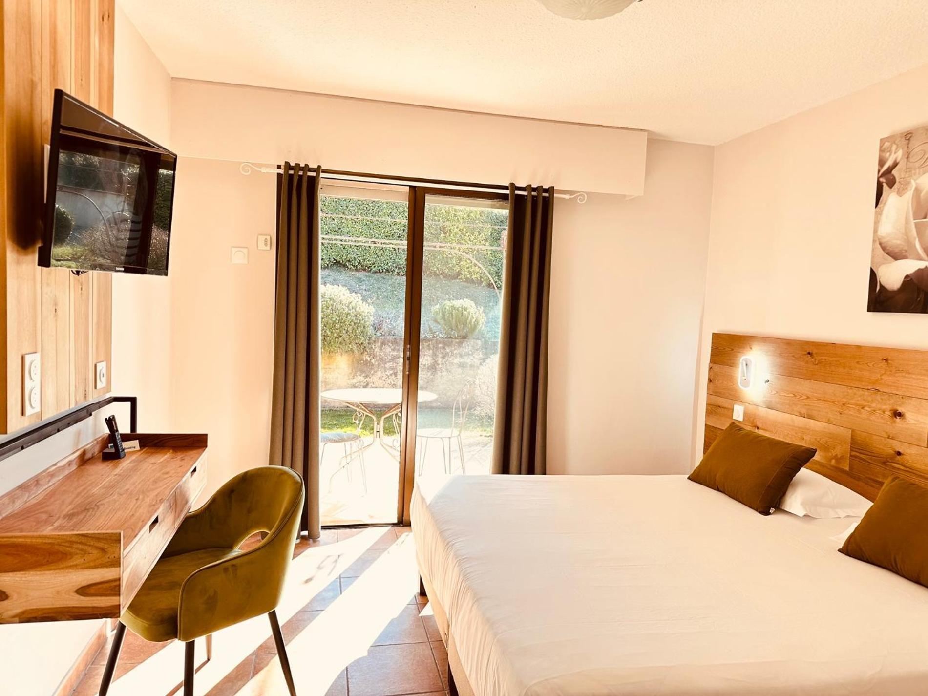 Hotel Le Colombier 무스티에생마리 외부 사진