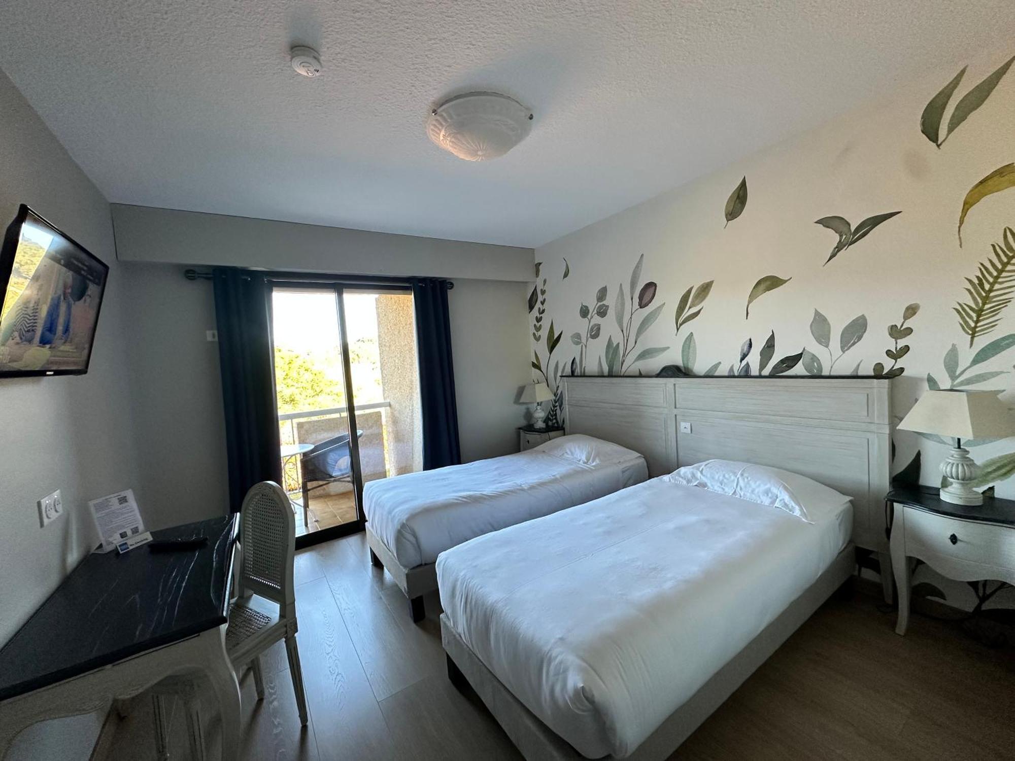 Hotel Le Colombier 무스티에생마리 외부 사진