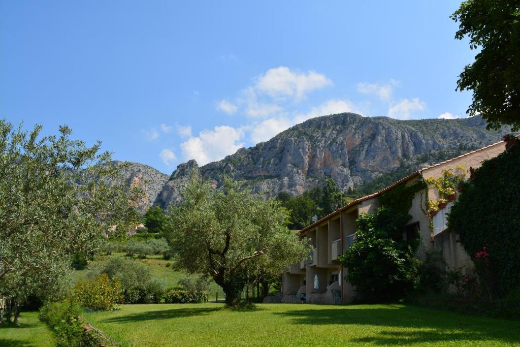 Hotel Le Colombier 무스티에생마리 외부 사진