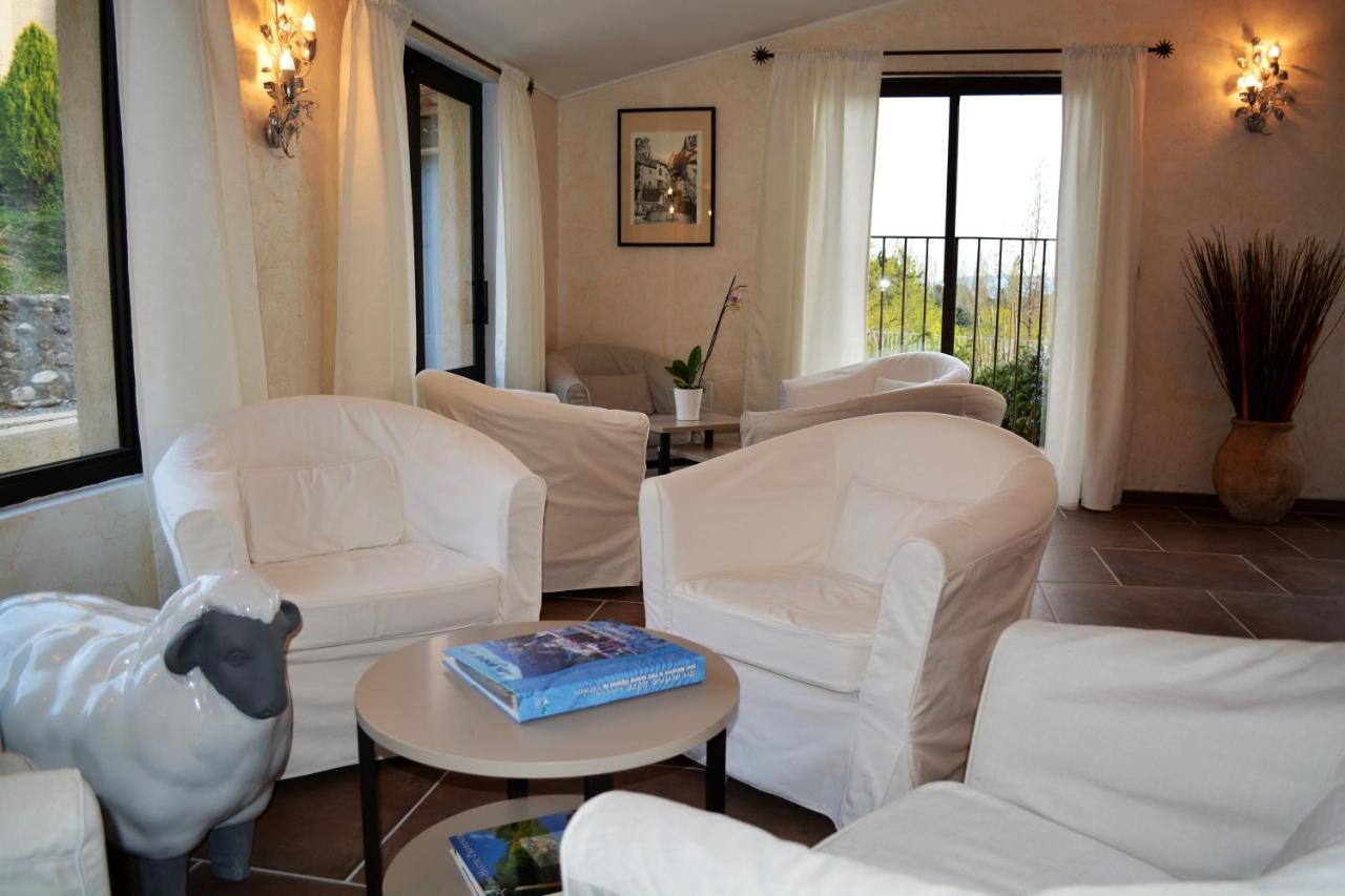 Hotel Le Colombier 무스티에생마리 외부 사진