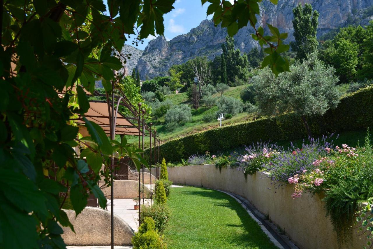 Hotel Le Colombier 무스티에생마리 외부 사진