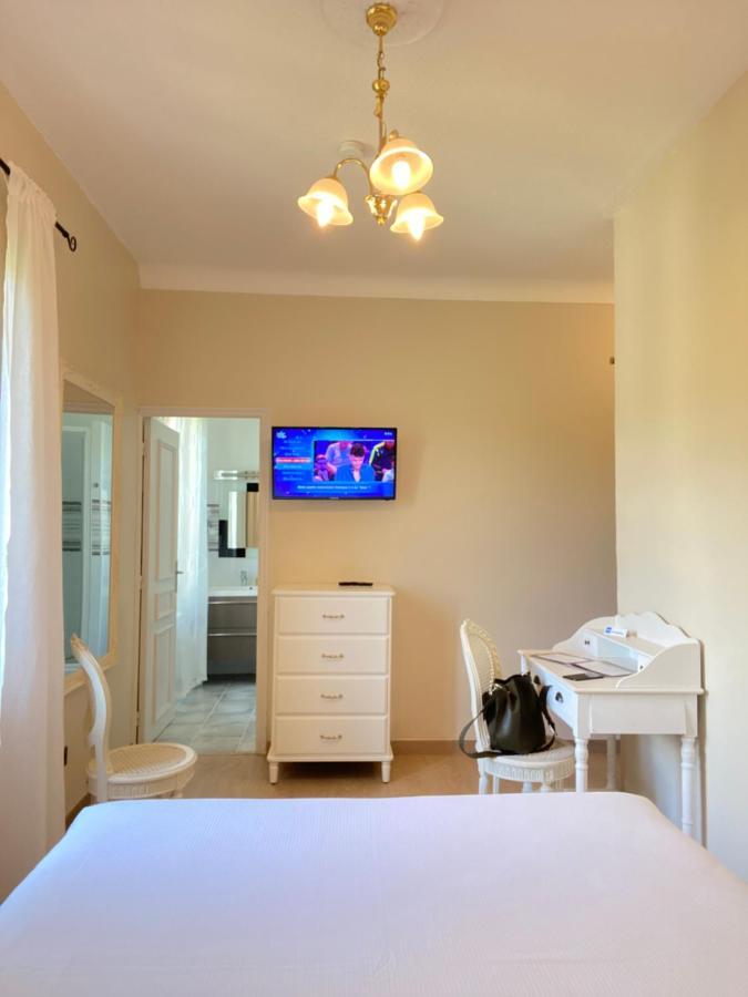 Hotel Le Colombier 무스티에생마리 외부 사진